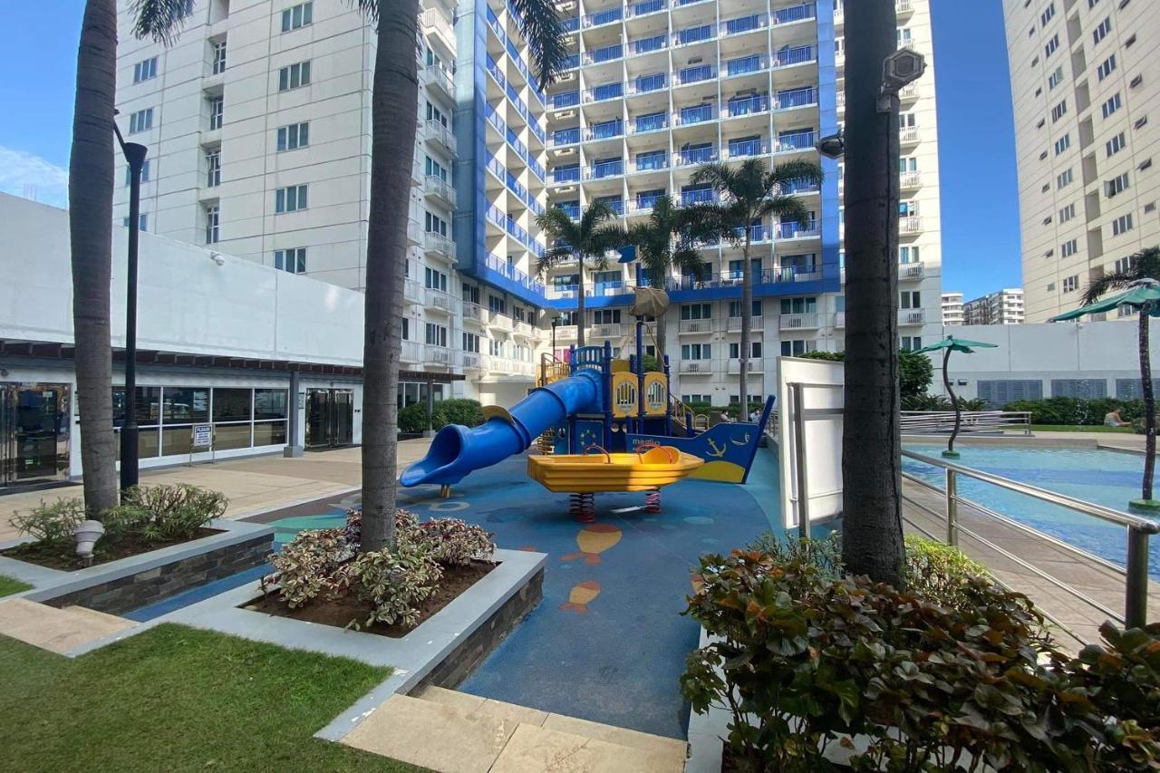Madison'S Place At Sea Moa Manila Kültér fotó